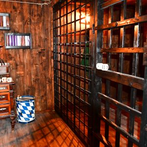 Blick in den Escape Room im Würfelspielhaus